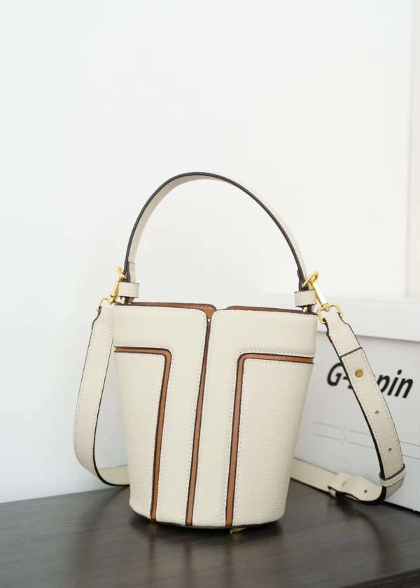 51290bf3-2033-4057-b5fd-f73287e625df